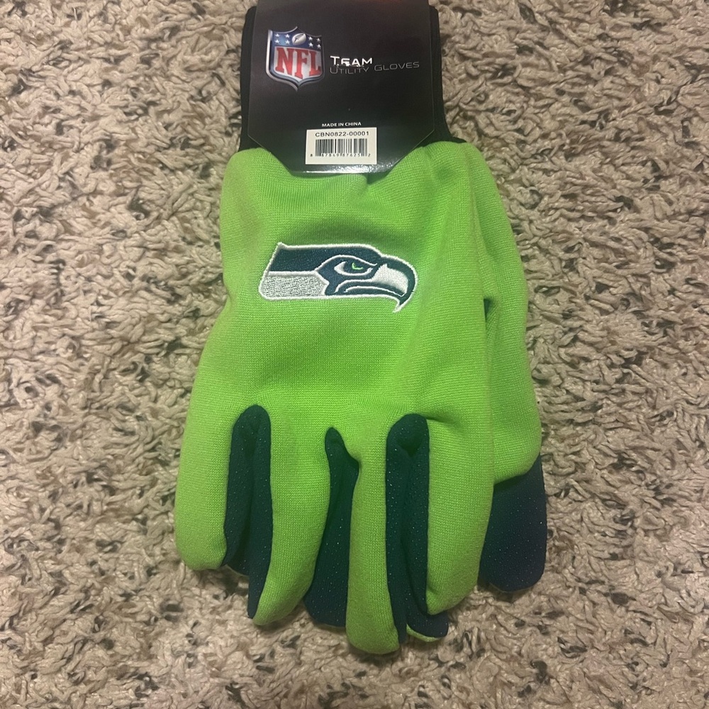 Seahawks winter gloves